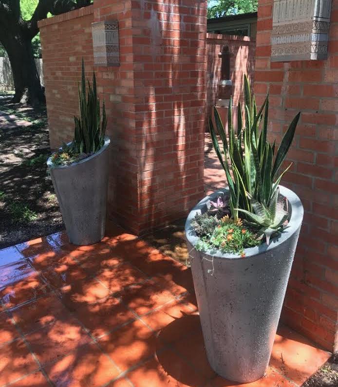 outdoor concrete planter